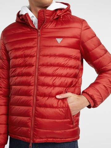 GUESS Übergangsjacke in Rot