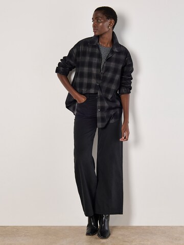 Apricot Blouse ' ' in Grijs