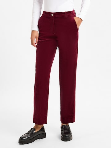 Marie Lund Trousers in Red: front