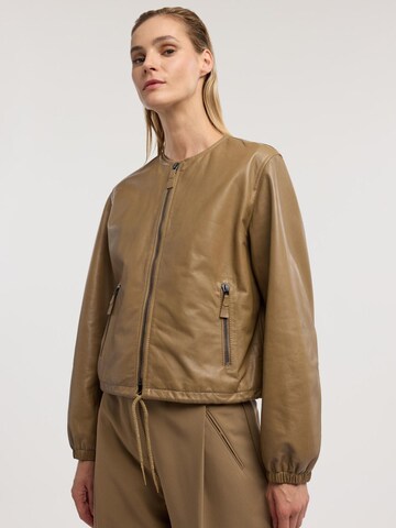 Cappotto invernale di Trussardi in marrone