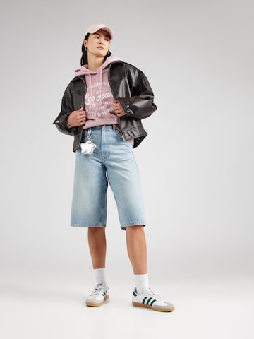 Lee Суичър в розово