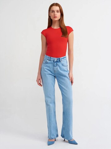 Maglietta di Dilvin in rosso
