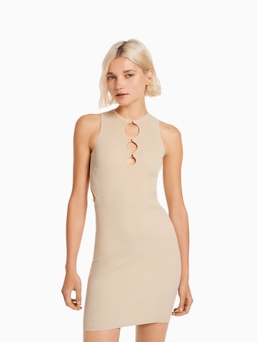 Robe Bershka en beige : devant