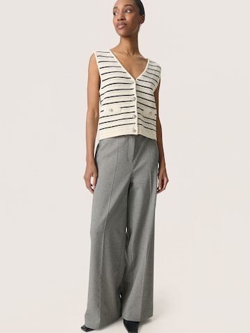 Gilet in maglia 'SLMadalena' di SOAKED IN LUXURY in bianco