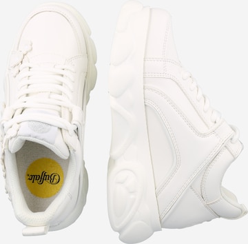 BUFFALO Sneaker 'Corin' in Weiß