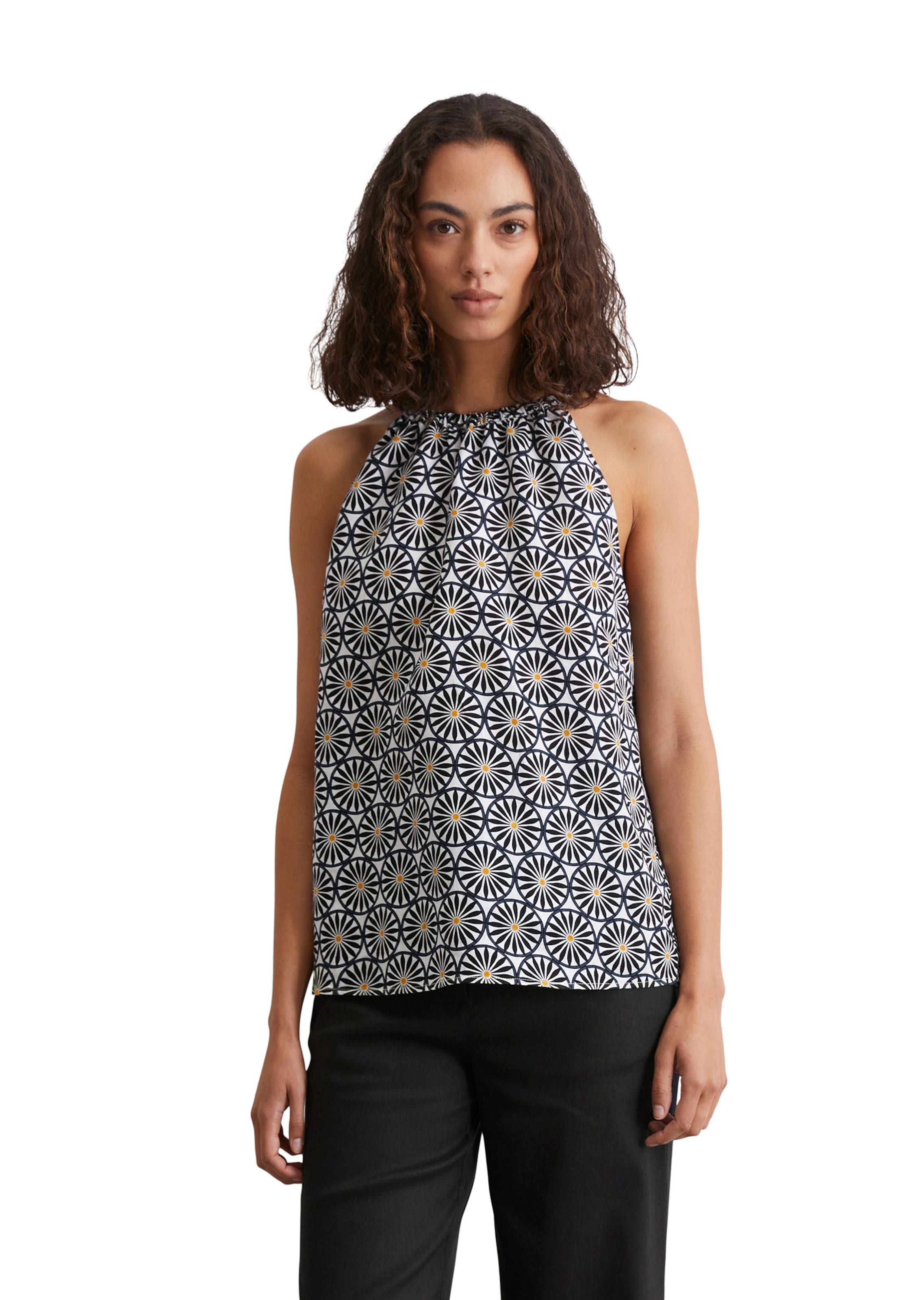 Marc O'Polo Top in Black: front