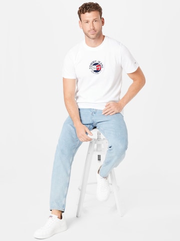 T-Shirt 'Timeless' Tommy Jeans en blanc
