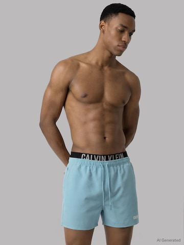 Shorts de bain 'Intense Power' Calvin Klein Swimwear en bleu : devant