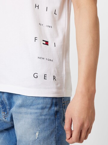 TOMMY HILFIGER T-Shirt in Weiß