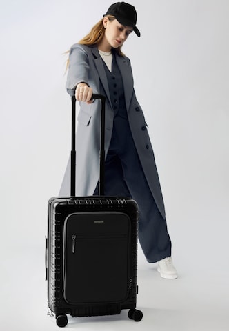 Victoria Hyde Suitcase 'Super Man' in Black: front