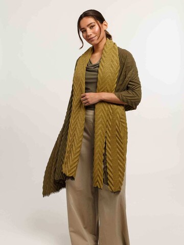 FRAAS Oversizeschal in Grün: Vorderseite