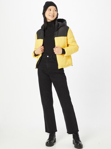 ONLY Prehodna jakna 'SANDRA' | rumena barva