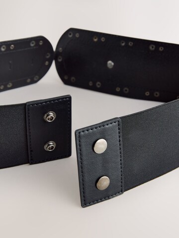 Next Belt in Black