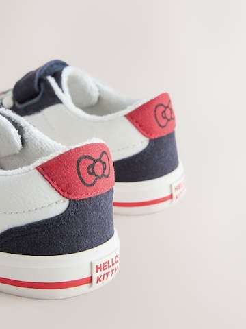 Sneaker 'Hello Kitty' di Next in bianco