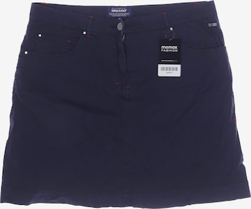 SEBAGO Shorts in M in Blue: front