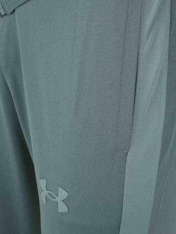 UNDER ARMOUR Regular Облекло за трениране 'Emea' в зелено