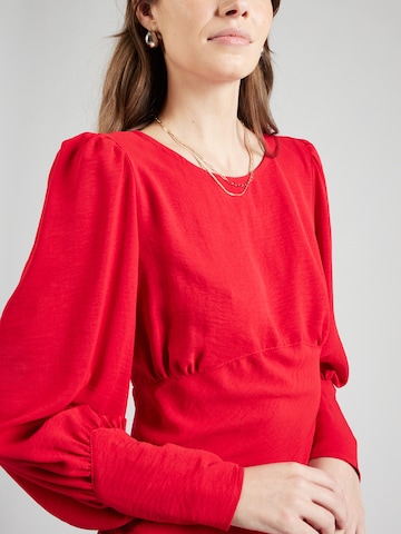 Robe 'GEVA' SISTERS POINT en rouge