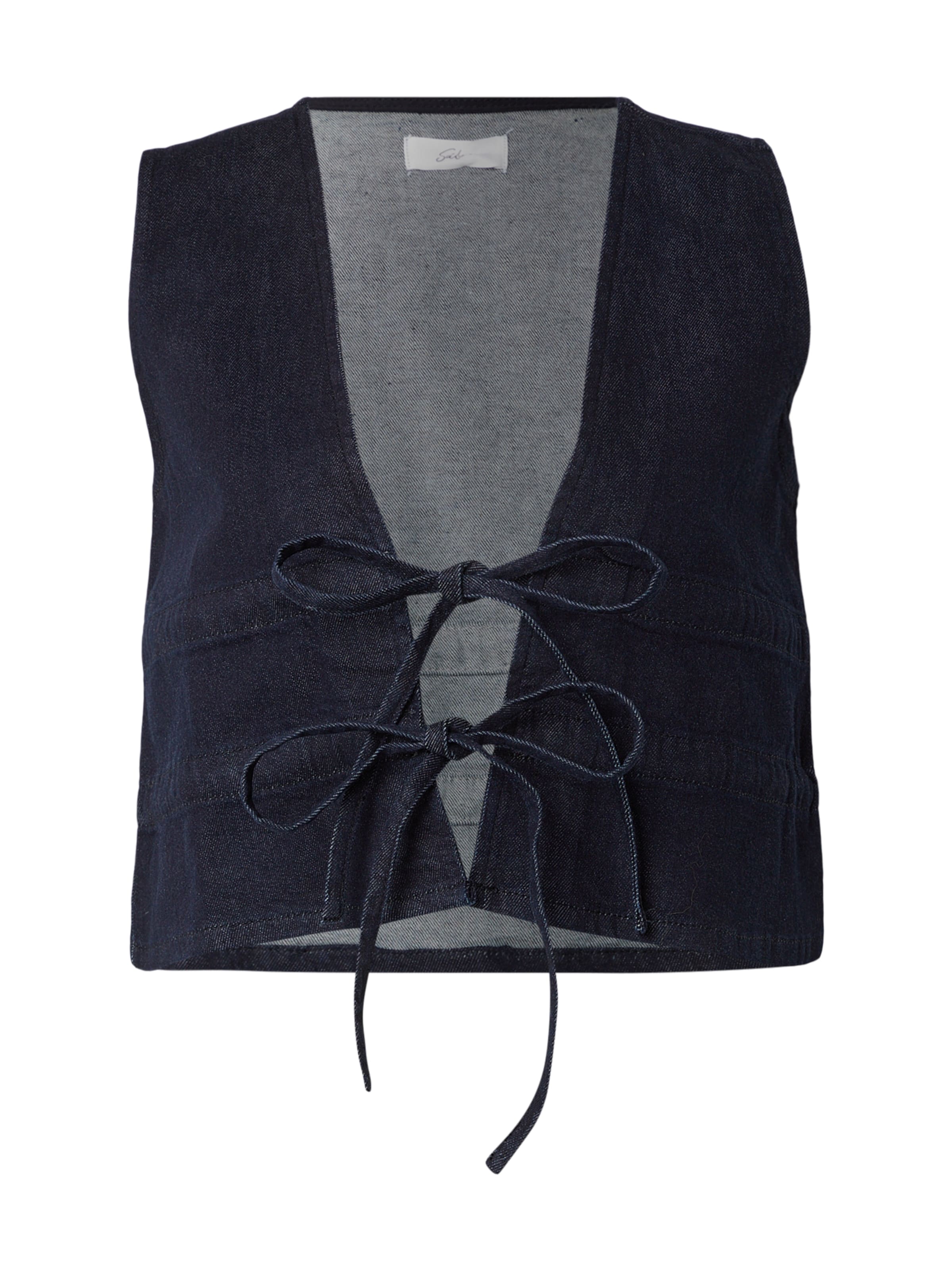 Top de la Sarah Engels x About You pe albastru: față