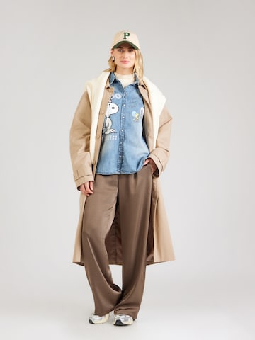 Camicia da donna 'Snoopy 1950 Athletics' di PRINCESS GOES HOLLYWOOD in blu