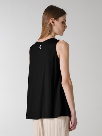 DEHA Top in Black