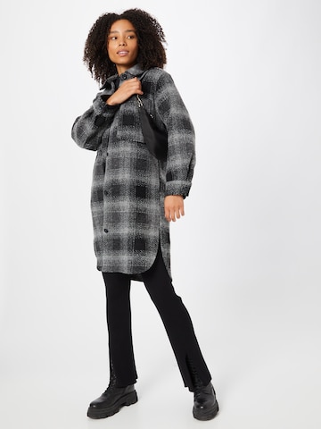 GAP Between-seasons coat in Black