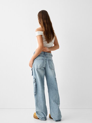 Wide Leg Jeans cargo Bershka en bleu