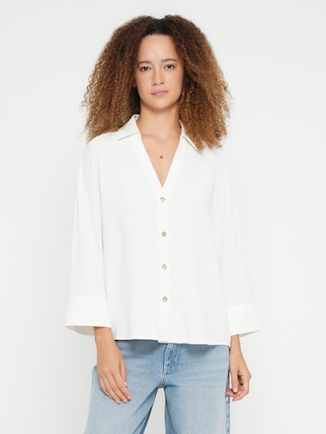 ONLY Blouse 'ONLSVERRE METTE' in White: front