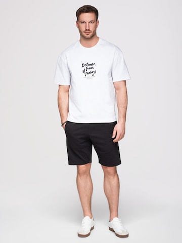 Ombre Regular Shorts in Mischfarben: Vorderseite