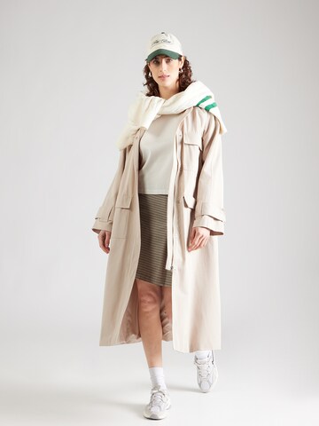 T-shirt 'ESSENTIAL' Superdry & Co en blanc