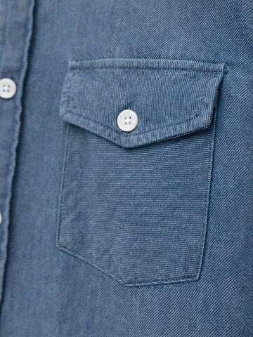 By Diess Collection Blus i blå