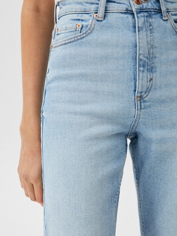 Pull&Bear Regular Jeans in Blau