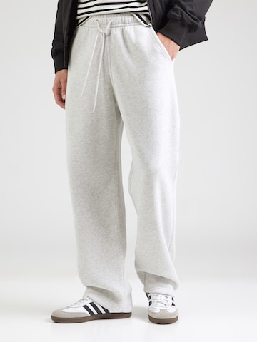Abercrombie & Fitch Baggy Hose 'ESSENTIAL' in Grau: Vorderseite