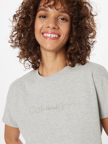 T-shirt Calvin Klein Sport en gris