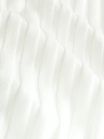 Next Пуловер в бежово