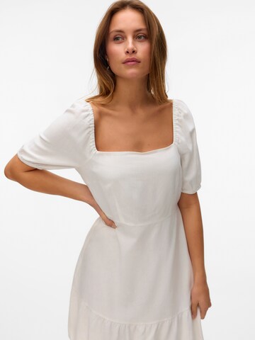 VERO MODA Šaty 'VMMYMILO' – bílá