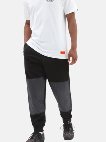 VANS Regular Sportbroek in Zwart: voorkant