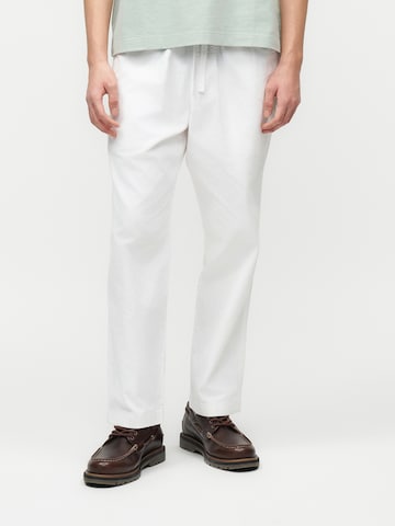 HOLLISTER Loose fit Pants in White: front