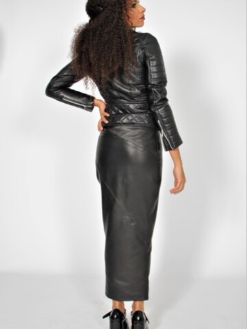 Be  Noble Skirt in Black