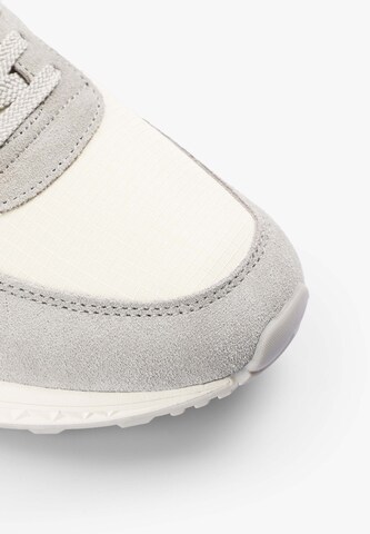 Scalpers Nizke superge 'Harry' | bela barva