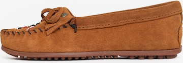 Mocassin 'Thunderbird' Minnetonka en marron : devant