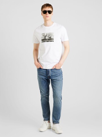 BOSS T-Shirt 'Wilds' in Weiß