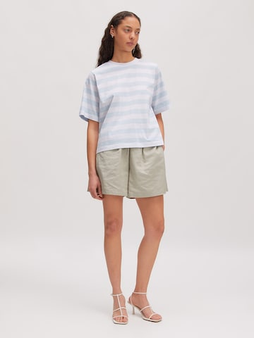 EDITED Shirt 'Nola' in Blau