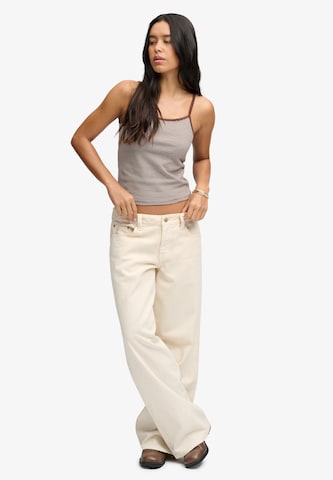 Superdry & Co Top 'Athletic Essentials' in Braun