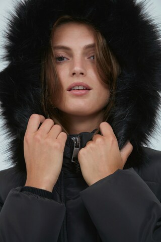 Manteau d’hiver 'ABELONE' b.young en noir