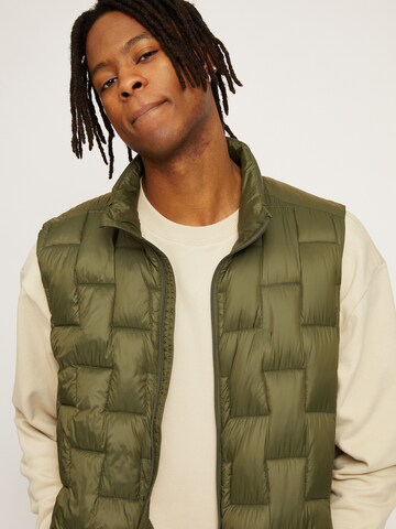 mazine Vest ' Lavoy Light Padded Vest ' in Green