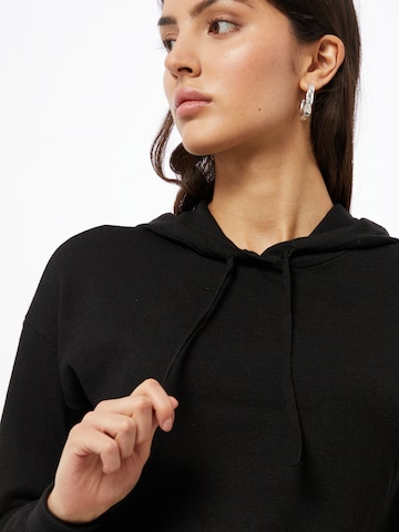 VERO MODA Sweater in Black