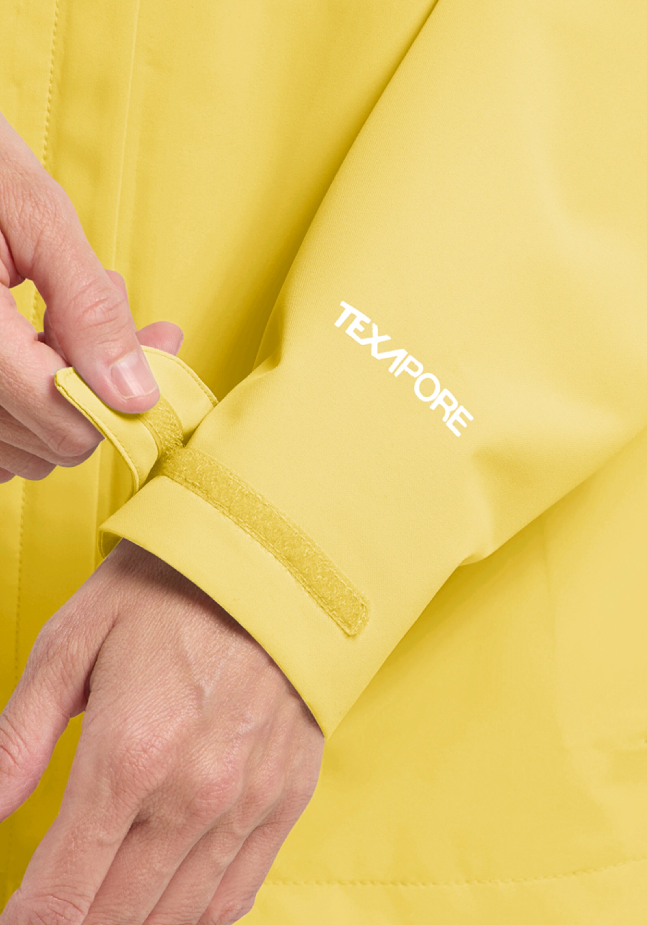 JACK WOLFSKIN Outdoor Jacket in Yellow