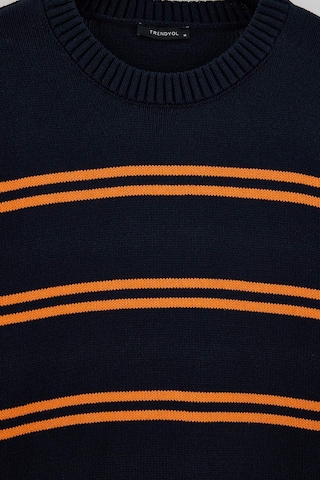Trendyol Sweater in Blue