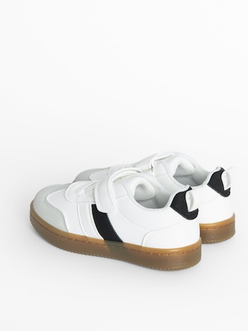 Cool Club Trainers in White