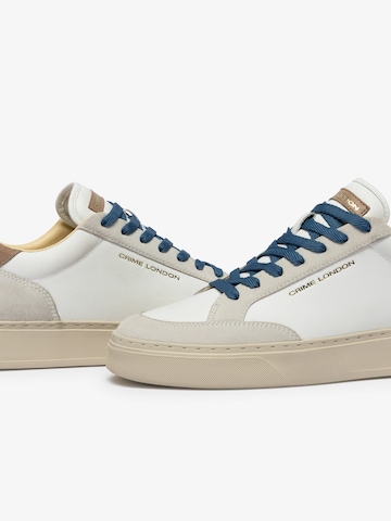 Sneaker bassa di Crime London in bianco